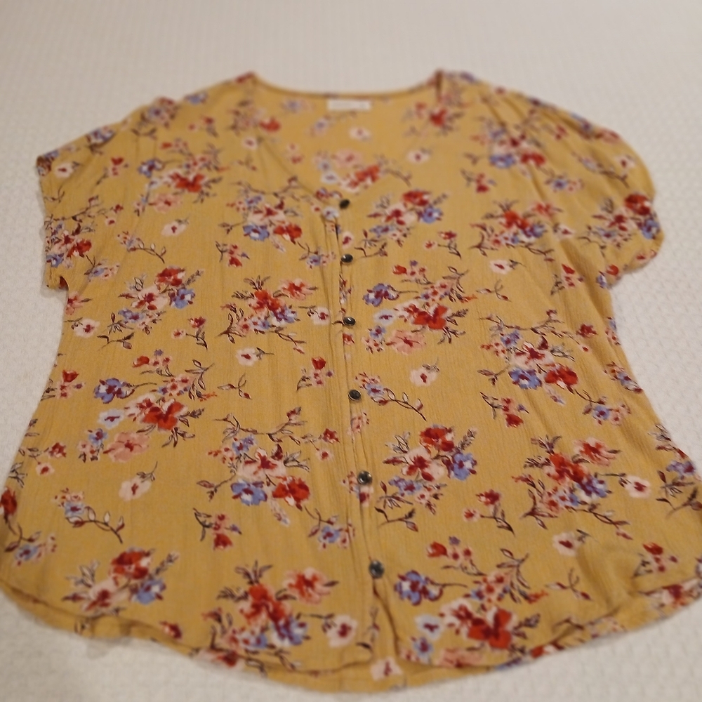 Maurice's L Floral Yellow Women's Top